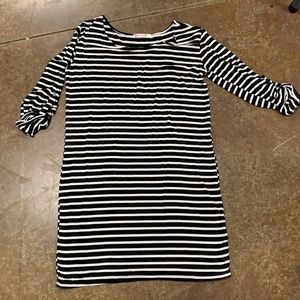 Maternity Heart & Hips black & white strips size L